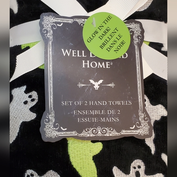 Halloween GLOW IN THE DARK Ghost SET of 2 Hand Towels NEW Well Dressed Home - Picture 2 of 4